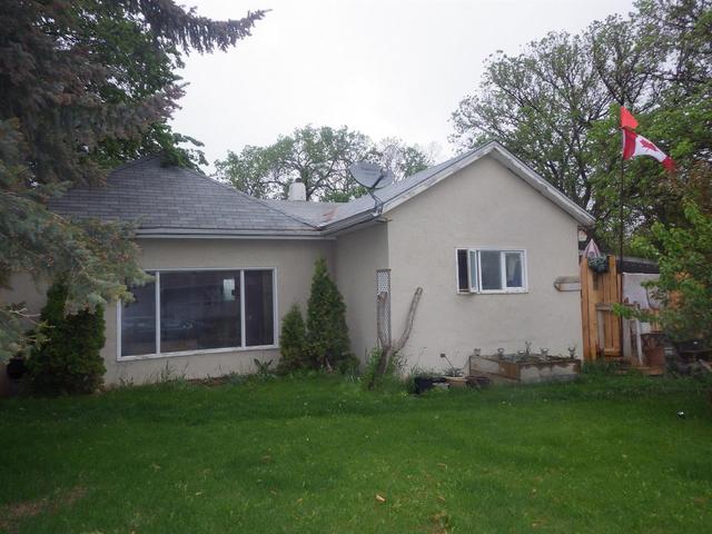 303 1 Ave, House detached with 3 bedrooms, 1 bathrooms and 2 parking in Warner AB | Image 1