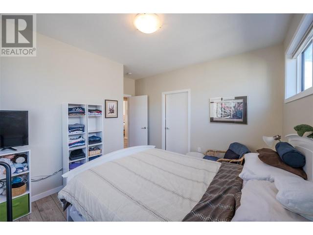 120 - 388 Eckhardt Avenue E, House attached with 3 bedrooms, 1 bathrooms and 4 parking in Penticton BC | Image 17