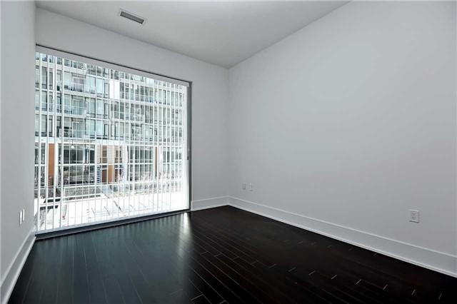 Th 125 - 39 Queens Quay E, Townhouse with 2 bedrooms, 3 bathrooms and 1 parking in Toronto ON | Image 10