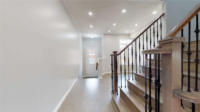 118 Masterson Lane, House attached with 3 bedrooms, 3 bathrooms and 2 parking in Ajax ON | Image 23