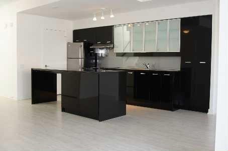 th8 - 19 Singer Crt, Townhouse with 3 bedrooms, 3 bathrooms and 1 parking in Toronto ON | Image 3