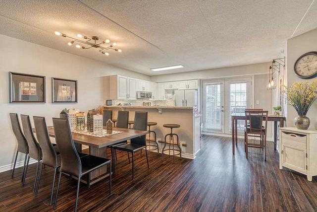 302 - 1421 Walkers Line, Townhouse with 2 bedrooms, 2 bathrooms and 1 parking in Burlington ON | Image 3