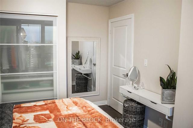 2306 - 2015 Sheppard Ave E, Condo with 1 bedrooms, 1 bathrooms and 1 parking in Toronto ON | Image 4