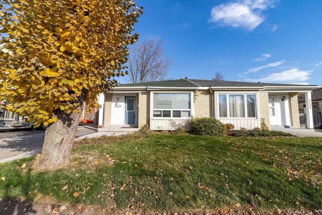 3420 Martins Pine Cres, House semidetached with 3 bedrooms, 2 bathrooms and 2 parking in Mississauga ON | Image 1