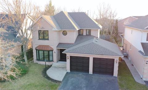 21 Westland Street, House detached with 4 bedrooms, 3 bathrooms and 4 parking in St. Catharines ON | Card Image