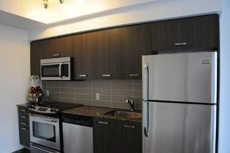 2109 - 832 Bay St, Condo with 1 bedrooms, 1 bathrooms and null parking in Toronto ON | Image 3