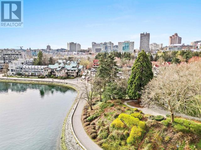 305 - 673 Market Hill, House attached with 2 bedrooms, 2 bathrooms and 1 parking in Vancouver BC | Image 6