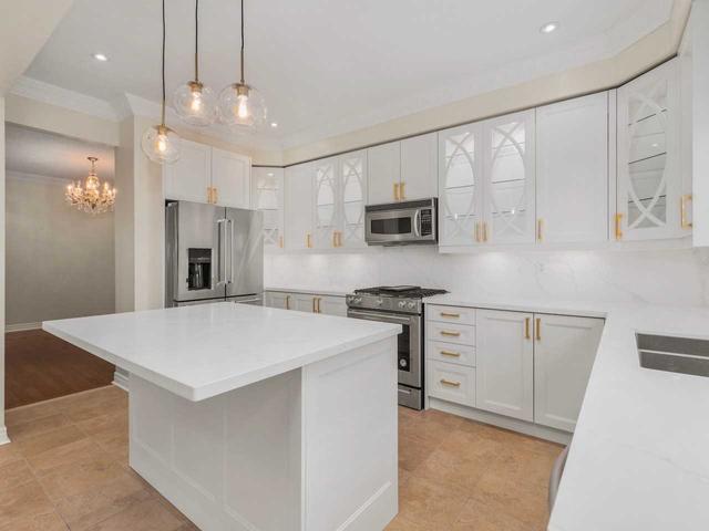 5095 Preservation Circ, House detached with 4 bedrooms, 4 bathrooms and 4 parking in Mississauga ON | Image 3