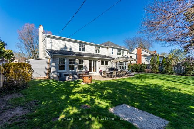 250 Penn Dr, House detached with 4 bedrooms, 3 bathrooms and 5.5 parking in Burlington ON | Image 28