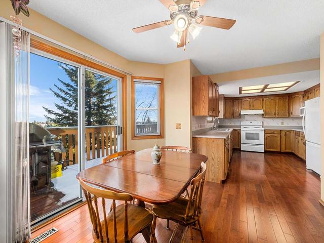 2856 Signal Hill Heights Sw, Home with 6 bedrooms, 3 bathrooms and 4 parking in Calgary AB | Image 5
