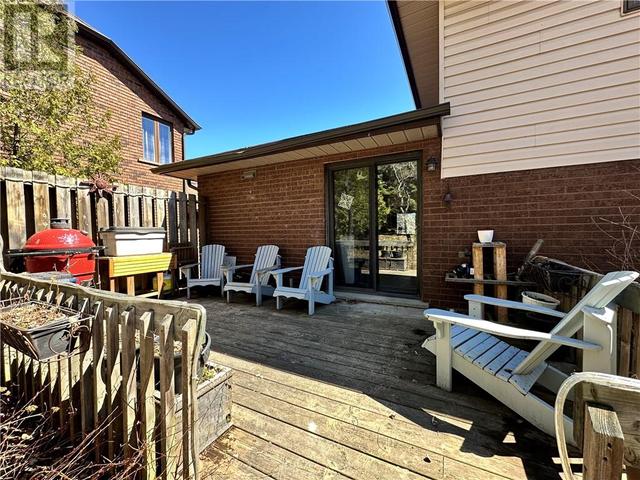 1372 Paquette Street, House detached with 3 bedrooms, 2 bathrooms and null parking in Greater Sudbury ON | Image 42