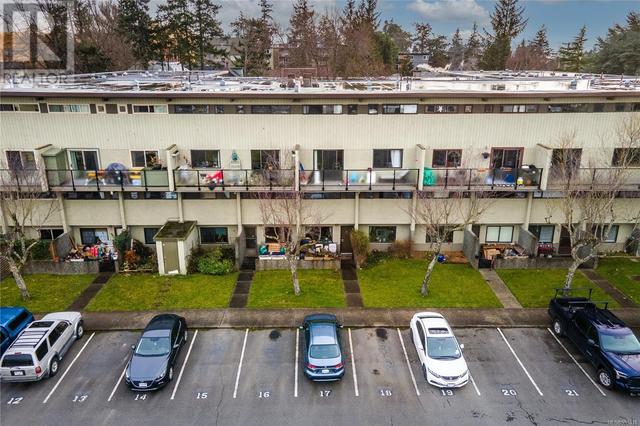 9 - 477 Lampson St, Condo with 3 bedrooms, 1 bathrooms and 1 parking in Esquimalt BC | Image 6