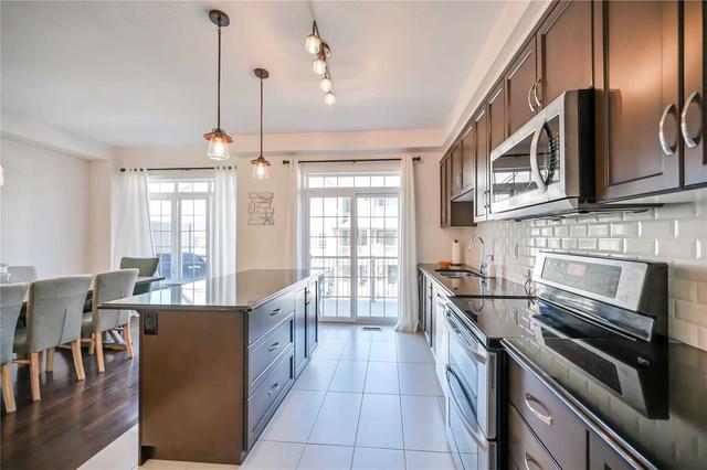 10 - 215 Dundas St E, Townhouse with 3 bedrooms, 3 bathrooms and 4 parking in Hamilton ON | Image 39