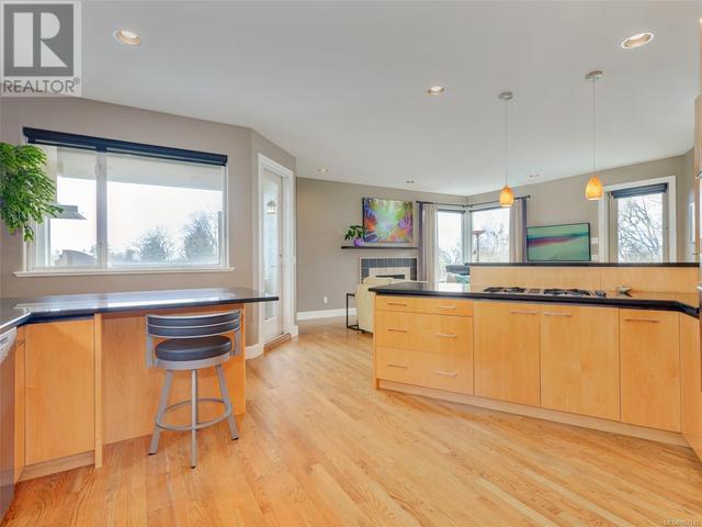 3450 Lord Nelson Way, House detached with 4 bedrooms, 3 bathrooms and 6 parking in Saanich BC | Image 15