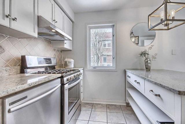 4 Guillet St, House attached with 3 bedrooms, 5 bathrooms and 2 parking in Toronto ON | Image 2