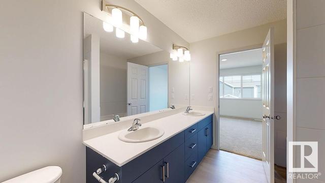 2808 198 St Nw, House detached with 3 bedrooms, 2 bathrooms and 4 parking in Edmonton AB | Image 35