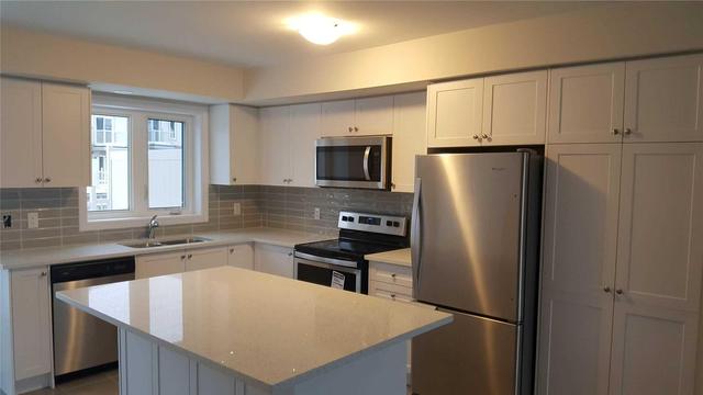 126-4 Watson Pkwy, Townhouse with 2 bedrooms, 3 bathrooms and 1 parking in Guelph ON | Image 1
