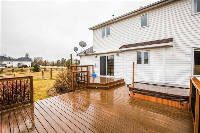 6 Pioneer Ridge Crt, House detached with 3 bedrooms, 3 bathrooms and 12 parking in Essa ON | Image 18
