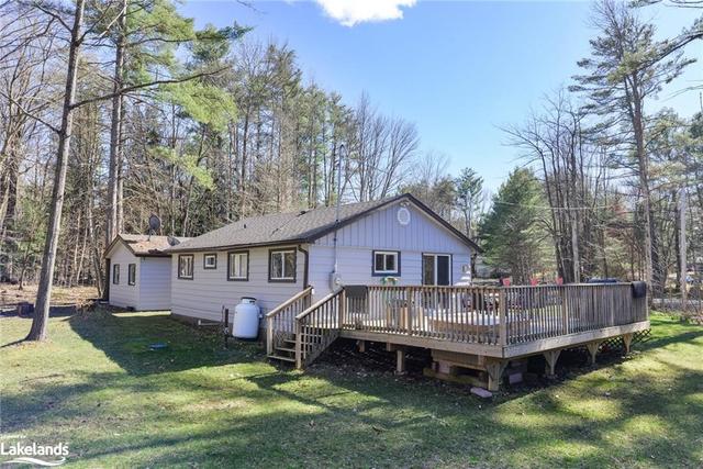 1006 Heron Lane, House detached with 3 bedrooms, 1 bathrooms and 7 parking in Gravenhurst ON | Image 5