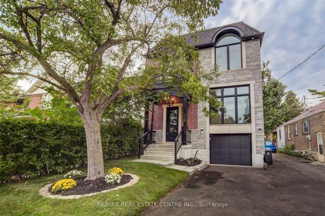 130 Lake Cres, House detached with 0 bedrooms, 1 bathrooms and 0 parking in Toronto ON | Image 1