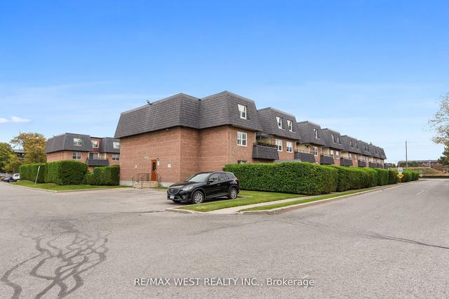 226 - 580 Mary St E, Condo with 3 bedrooms, 2 bathrooms and 1 parking in Whitby ON | Image 35