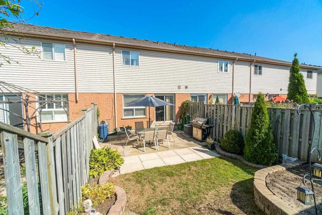 61 - 200 Cresthaven Rd, Townhouse with 3 bedrooms, 2 bathrooms and 2 parking in Brampton ON | Image 13