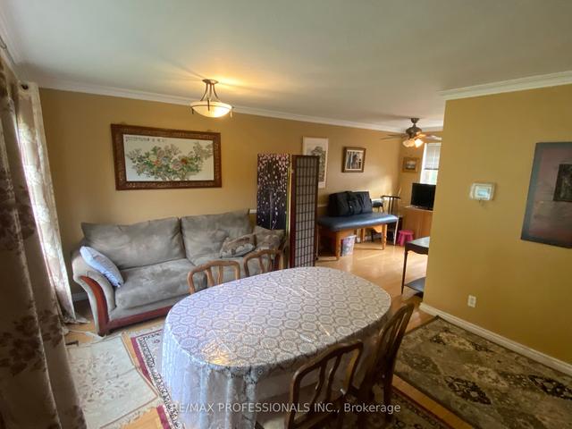 84 Pynford Cres, House semidetached with 3 bedrooms, 3 bathrooms and 4 parking in Toronto ON | Image 2
