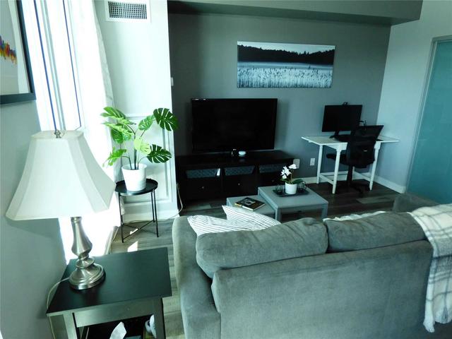 208 - 69 Lynn Williams St, Condo with 1 bedrooms, 1 bathrooms and 1 parking in Toronto ON | Image 4