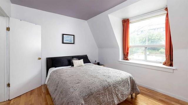 1295 Davenport Rd, House attached with 2 bedrooms, 2 bathrooms and 1 parking in Toronto ON | Image 7