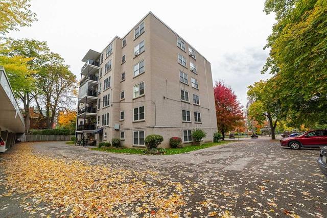 303 - 69 Herkimer St, Condo with 2 bedrooms, 1 bathrooms and 1 parking in Hamilton ON | Image 9