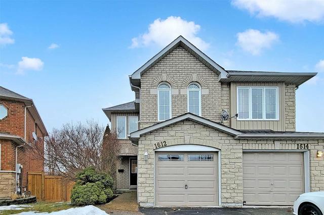 1612 Autumn Cres, House semidetached with 3 bedrooms, 3 bathrooms and 2 parking in Pickering ON | Image 1
