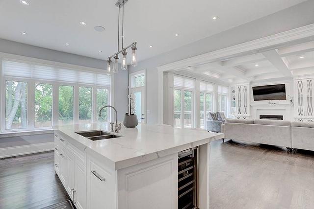 62 Yorkview Dr, House detached with 4 bedrooms, 6 bathrooms and 6 parking in Toronto ON | Image 14