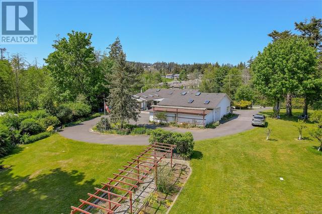 6787 Grant Rd W, House detached with 3 bedrooms, 2 bathrooms and 12 parking in Sooke BC | Image 45