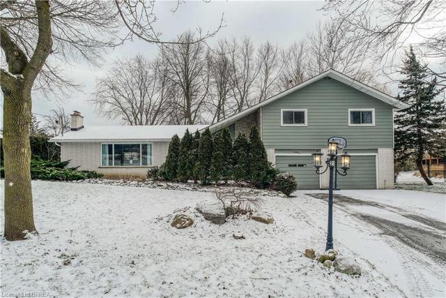 21 Lakeside Drive, House detached with 4 bedrooms, 2 bathrooms and 6 parking in Brantford ON | Image 1