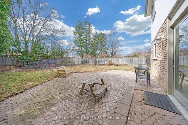 24 Brightway Cres, House detached with 3 bedrooms, 3 bathrooms and 6 parking in Richmond Hill ON | Image 14