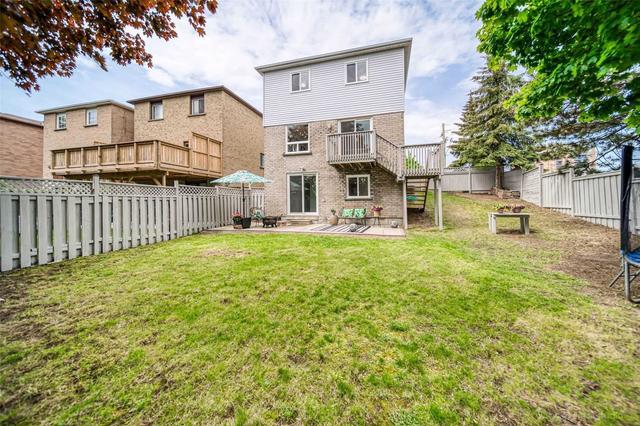 57 Trawley Cres, House detached with 3 bedrooms, 4 bathrooms and 5 parking in Ajax ON | Image 11