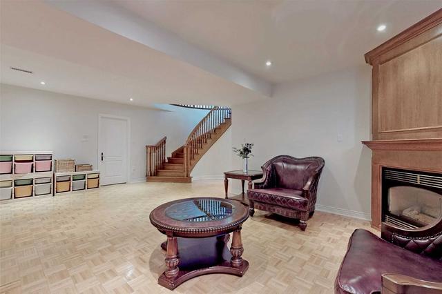 45 Leacroft Cres, House detached with 5 bedrooms, 5 bathrooms and 8 parking in Toronto ON | Image 24