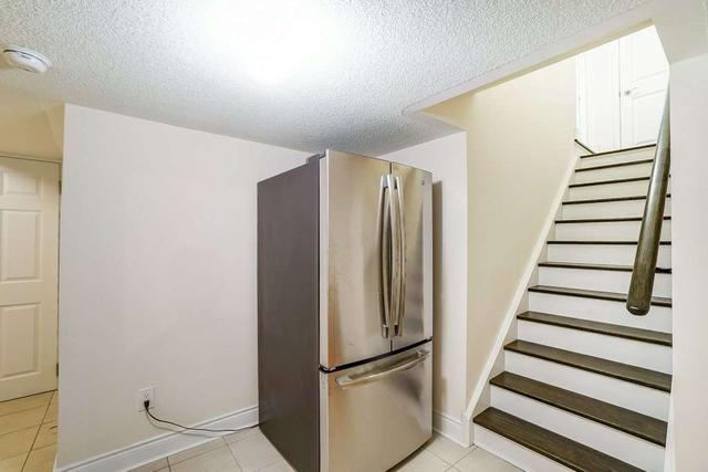 23 Madoc Pl, House detached with 4 bedrooms, 4 bathrooms and 6 parking in Vaughan ON | Image 28