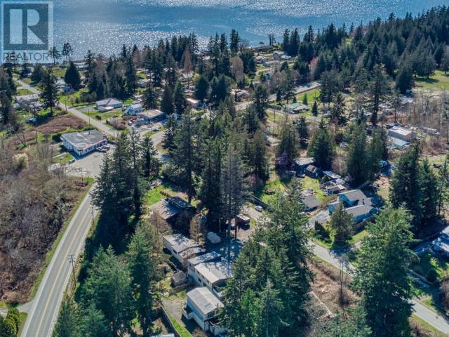 2060 Black Point Road, House detached with 3 bedrooms, 2 bathrooms and 5 parking in Powell River C BC | Image 8