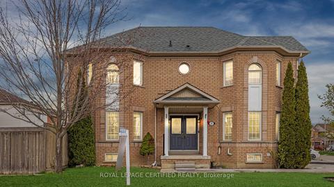 27 Earl Grey Cres, House detached with 3 bedrooms, 4 bathrooms and 5 parking in Brampton ON | Card Image
