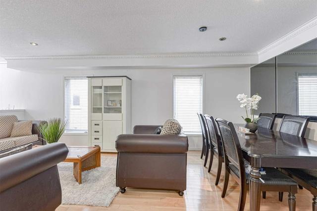 52 Milson Cres, House detached with 4 bedrooms, 3 bathrooms and 2 parking in Guelph ON | Image 4