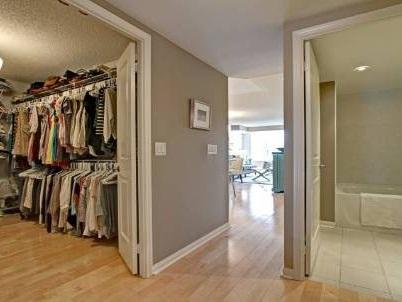 301 - 15 Stafford St, Condo with 2 bedrooms, 2 bathrooms and 1 parking in Toronto ON | Image 8