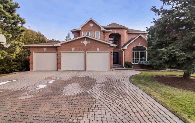 2144 Langtry Dr, House detached with 4 bedrooms, 4 bathrooms and 8 parking in Oakville ON | Image 1