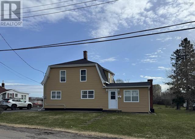 15 Salter Avenue, House detached with 4 bedrooms, 2 bathrooms and null parking in Truro NS | Image 2