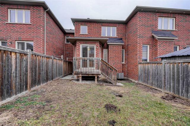 20 Merrickville Way, House attached with 3 bedrooms, 3 bathrooms and 3 parking in Brampton ON | Image 33