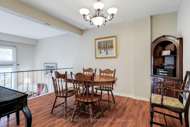 136 - 2315 Bromsgrove Rd, Townhouse with 3 bedrooms, 3 bathrooms and 2 parking in Mississauga ON | Image 2