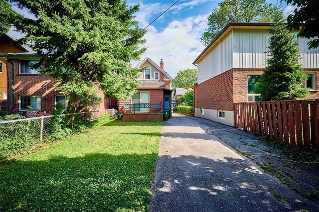 106 Lake Promenade, House detached with 2 bedrooms, 1 bathrooms and 6.5 parking in Toronto ON | Image 8