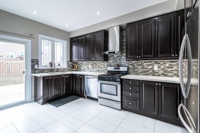 17 Bellotti Cres, House detached with 4 bedrooms, 4 bathrooms and 4 parking in Ajax ON | Image 23