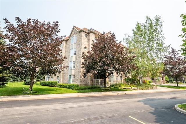 103 - 216 Plains Road, Condo with 1 bedrooms, 1 bathrooms and null parking in Burlington ON | Image 3