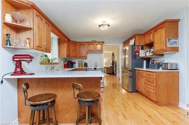 135 Salmon River Road, House detached with 4 bedrooms, 2 bathrooms and 6 parking in Greater Napanee ON | Image 13